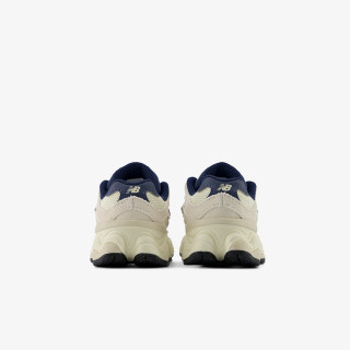 NEW BALANCE Спортни обувки K 9060 
