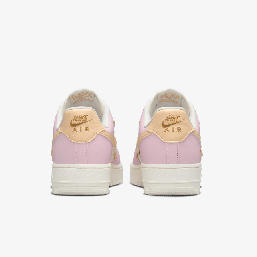 NIKE Спортни обувки WMNS AIR FORCE 1 '07 LX 