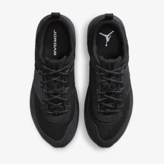 NIKE Спортни обувки JORDAN TRUNNER O/S 