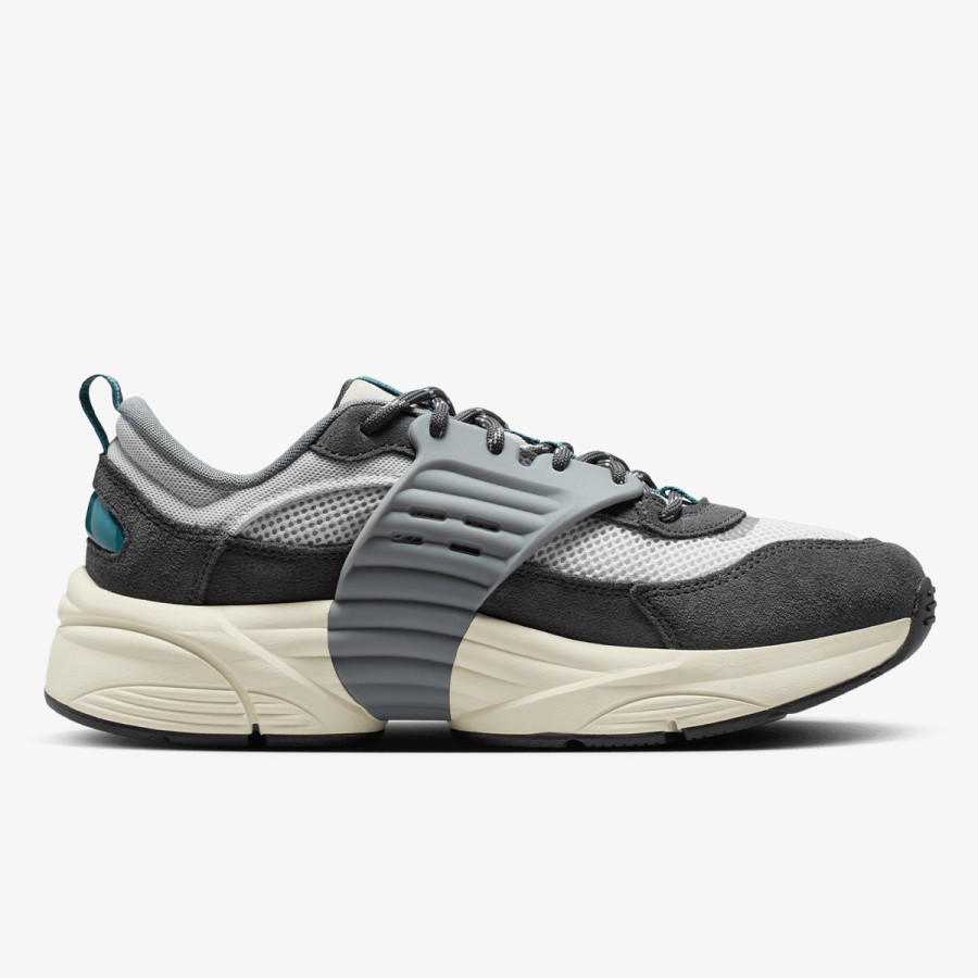 NIKE Спортни обувки JORDAN TRUNNER O/S 