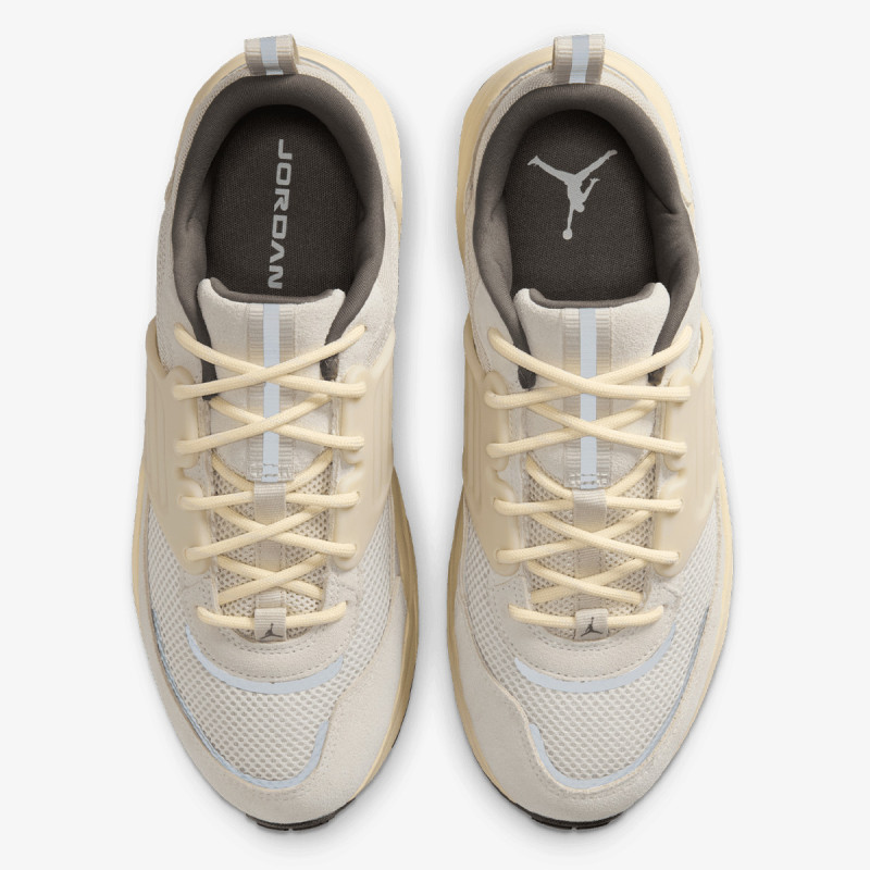 NIKE Спортни обувки JORDAN TRUNNER O/S 