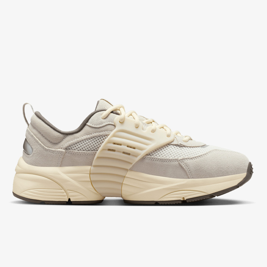 NIKE Спортни обувки JORDAN TRUNNER O/S 