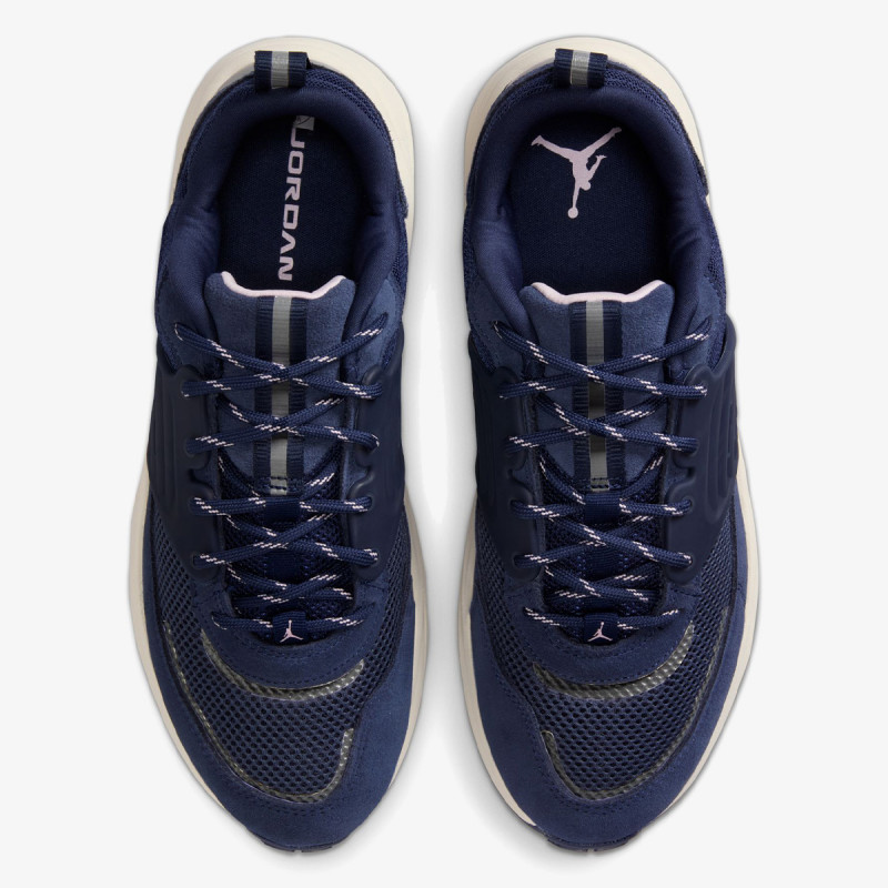 NIKE Спортни обувки JORDAN TRUNNER O/S 