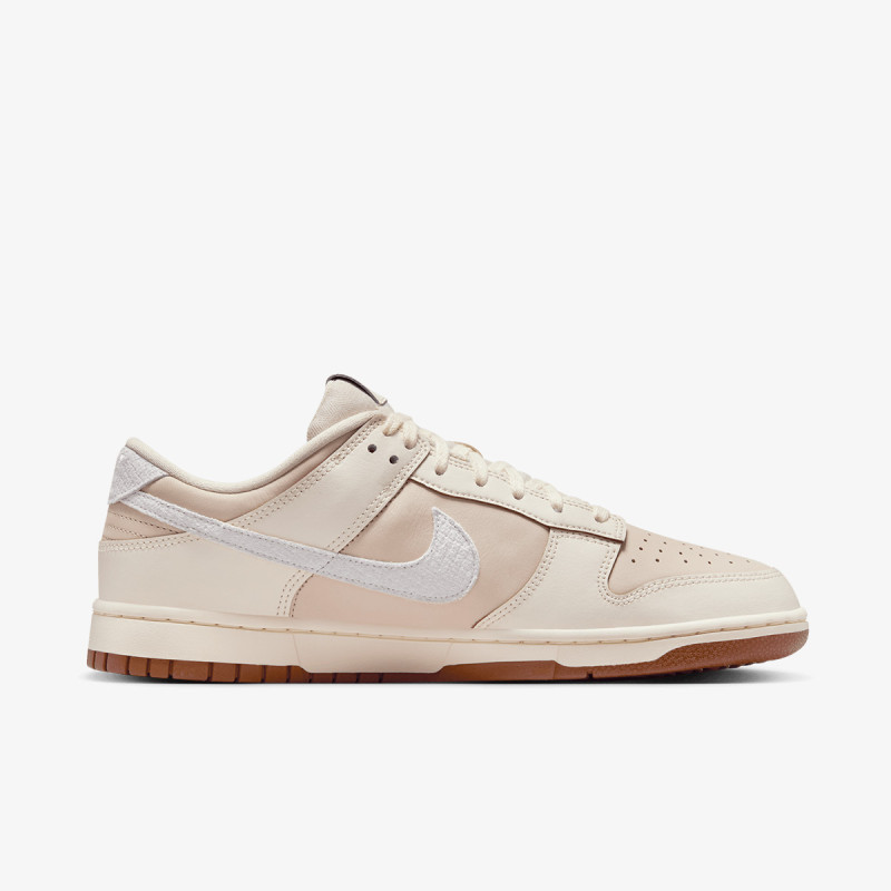NIKE Спортни обувки NIKE DUNK LOW RETRO BTTYS CN 