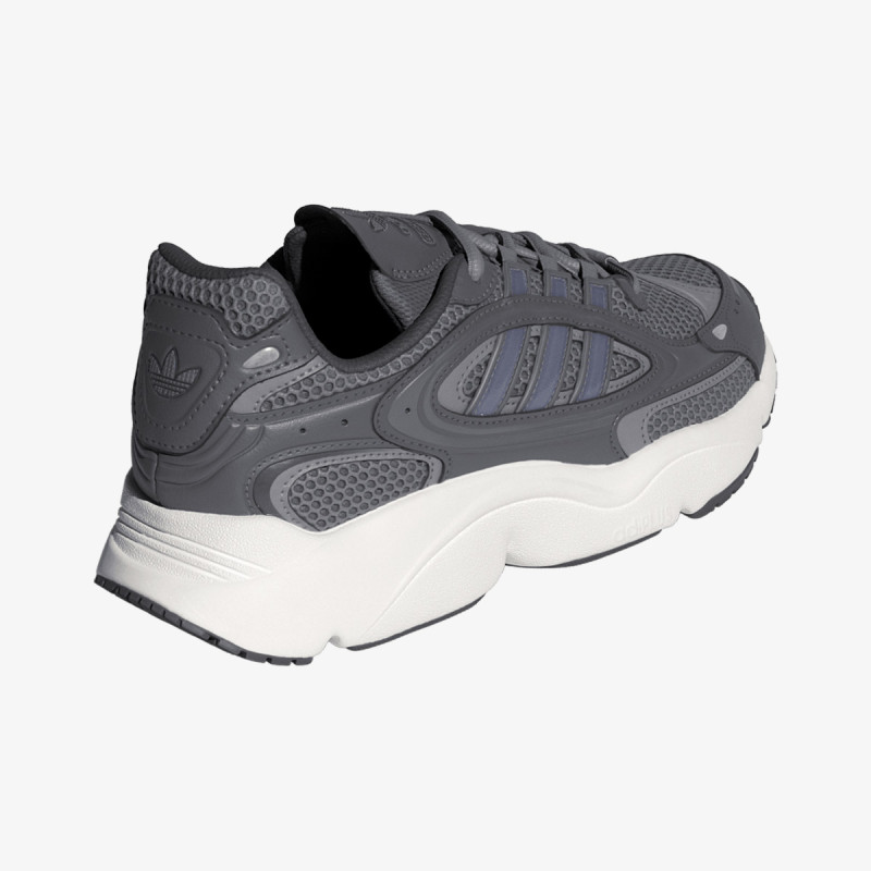 adidas Спортни обувки Ozmillen 