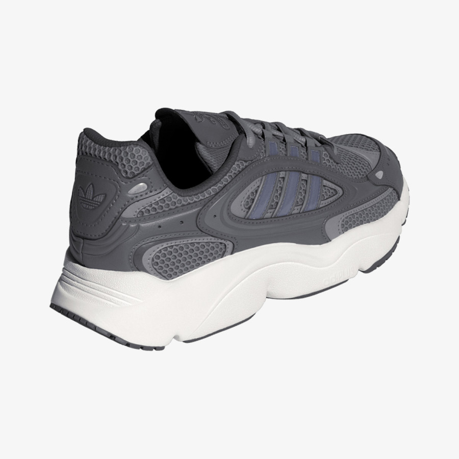 adidas Спортни обувки Ozmillen 