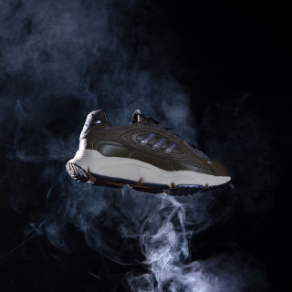 adidas Спортни обувки Ozmillen 