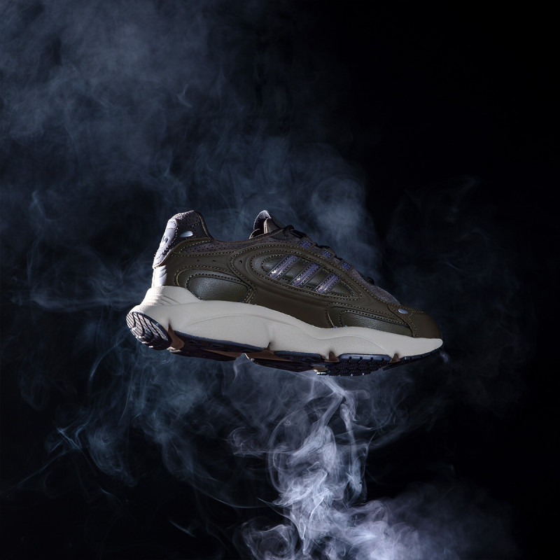 adidas Спортни обувки Ozmillen 