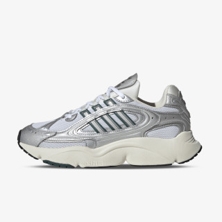 adidas Спортни обувки Ozmillen 