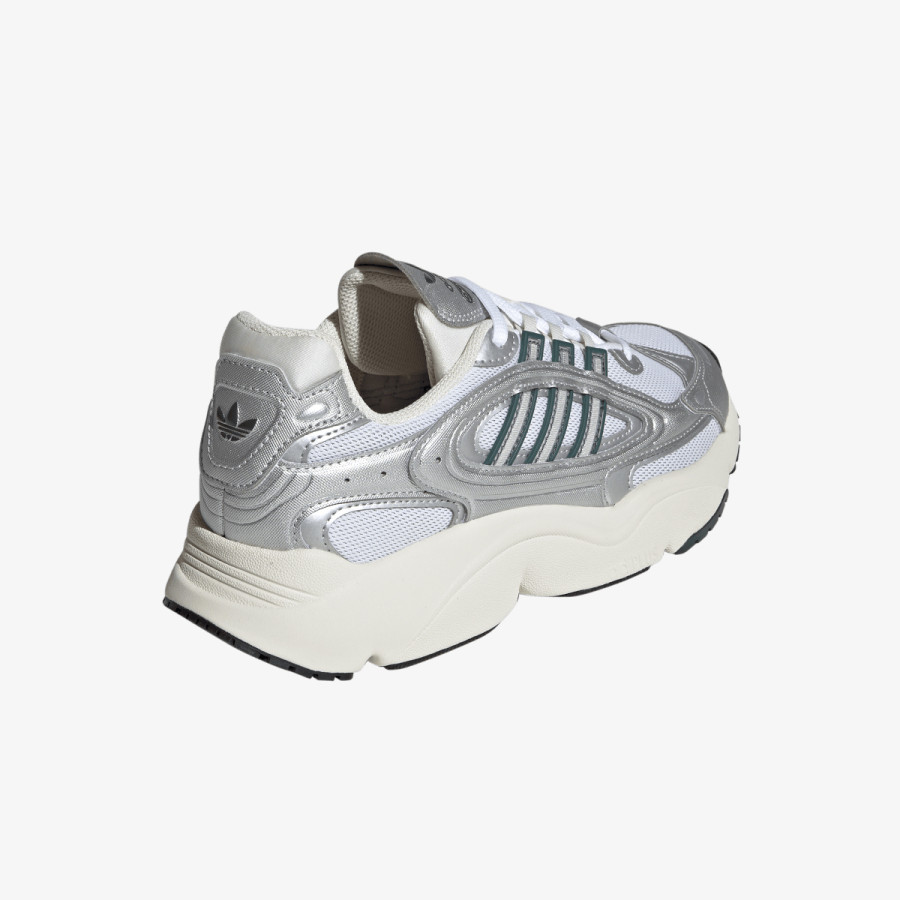 adidas Спортни обувки Ozmillen 