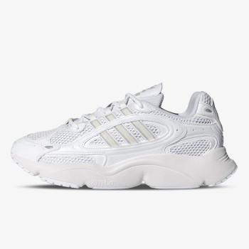 adidas Спортни обувки Ozmillen 