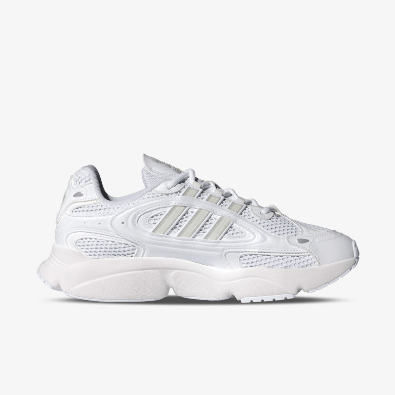 adidas Спортни обувки Ozmillen 