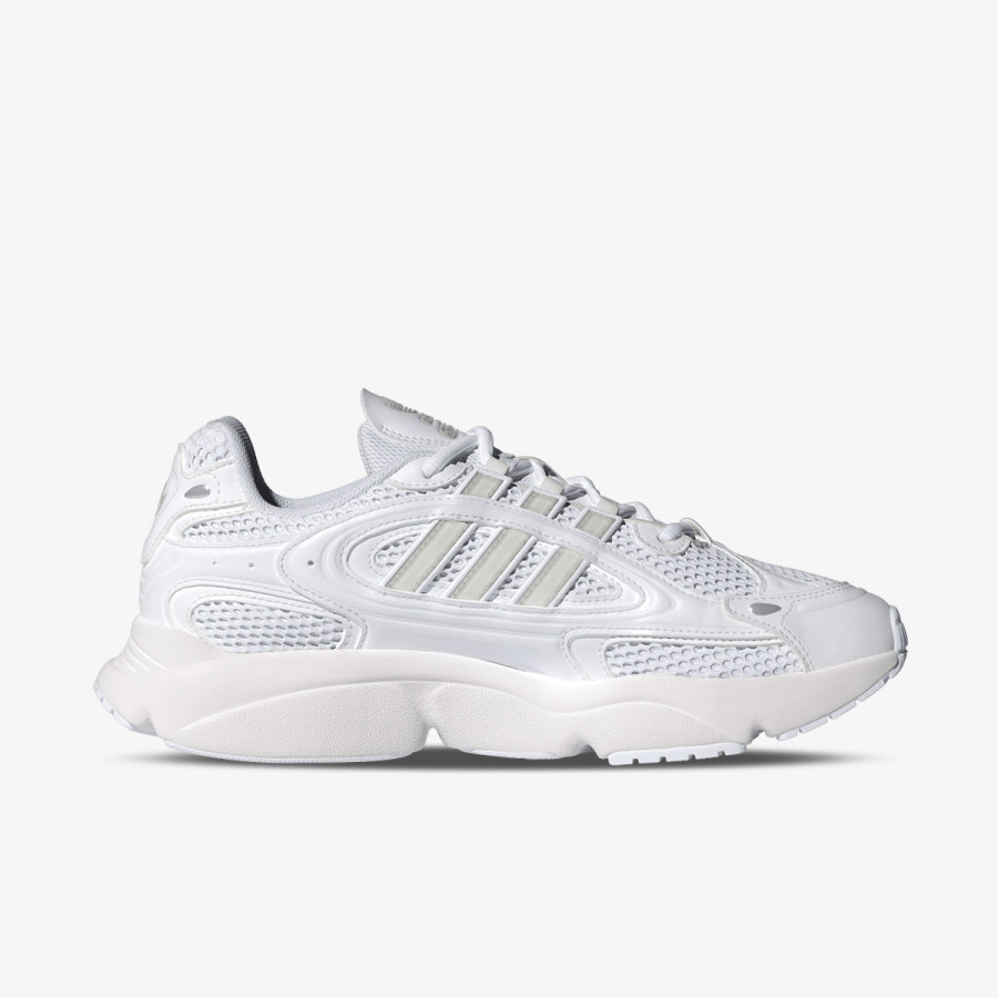 adidas Спортни обувки Ozmillen 