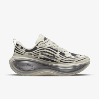 NIKE Спортни обувки W NIKE VOMERO PLUS SE 