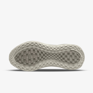 NIKE Спортни обувки W NIKE VOMERO PLUS SE 