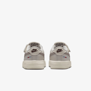 NIKE Спортни обувки Force 1 