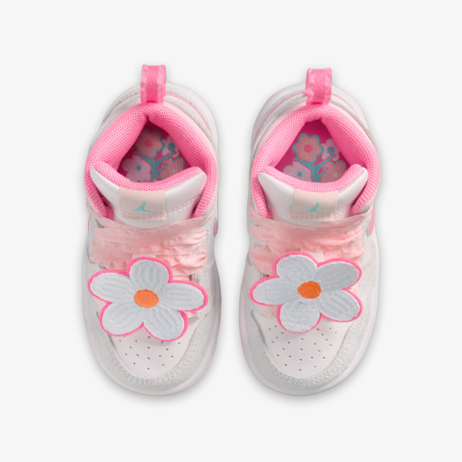 NIKE Спортни обувки JORDAN 1 MID SE FEM GT 