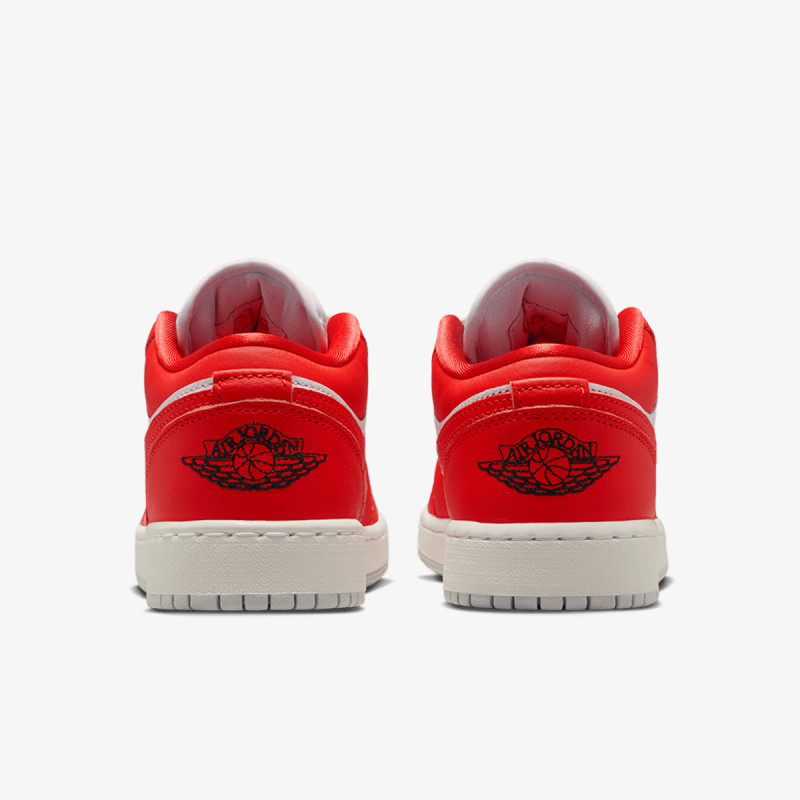 NIKE Спортни обувки AIR JORDAN 1 LOW SE BG 