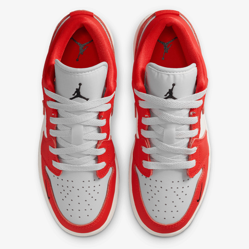 NIKE Спортни обувки AIR JORDAN 1 LOW SE BG 