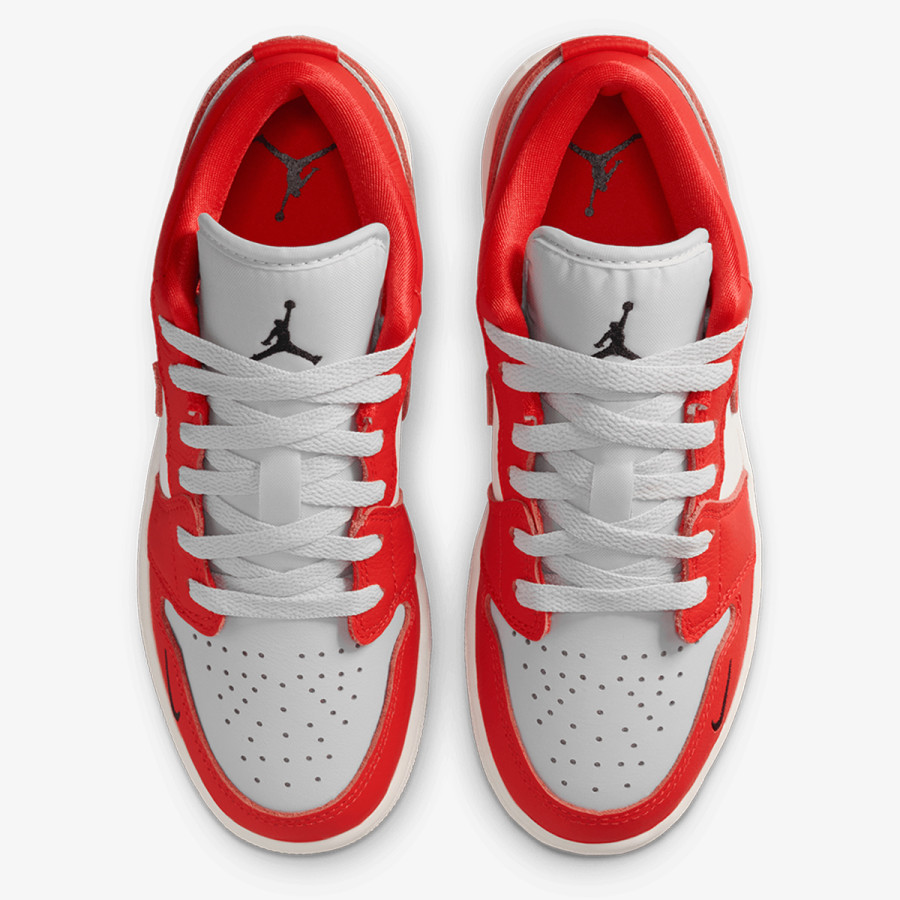 NIKE Спортни обувки AIR JORDAN 1 LOW SE BG 