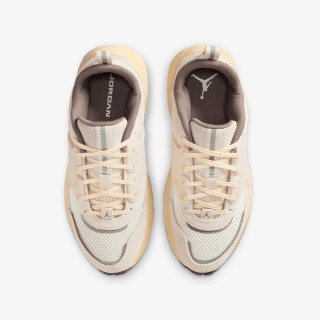 NIKE Спортни обувки JORDAN TRUNNER O/S BG 
