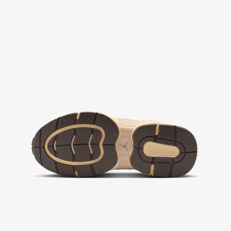 NIKE Спортни обувки JORDAN TRUNNER O/S BG 