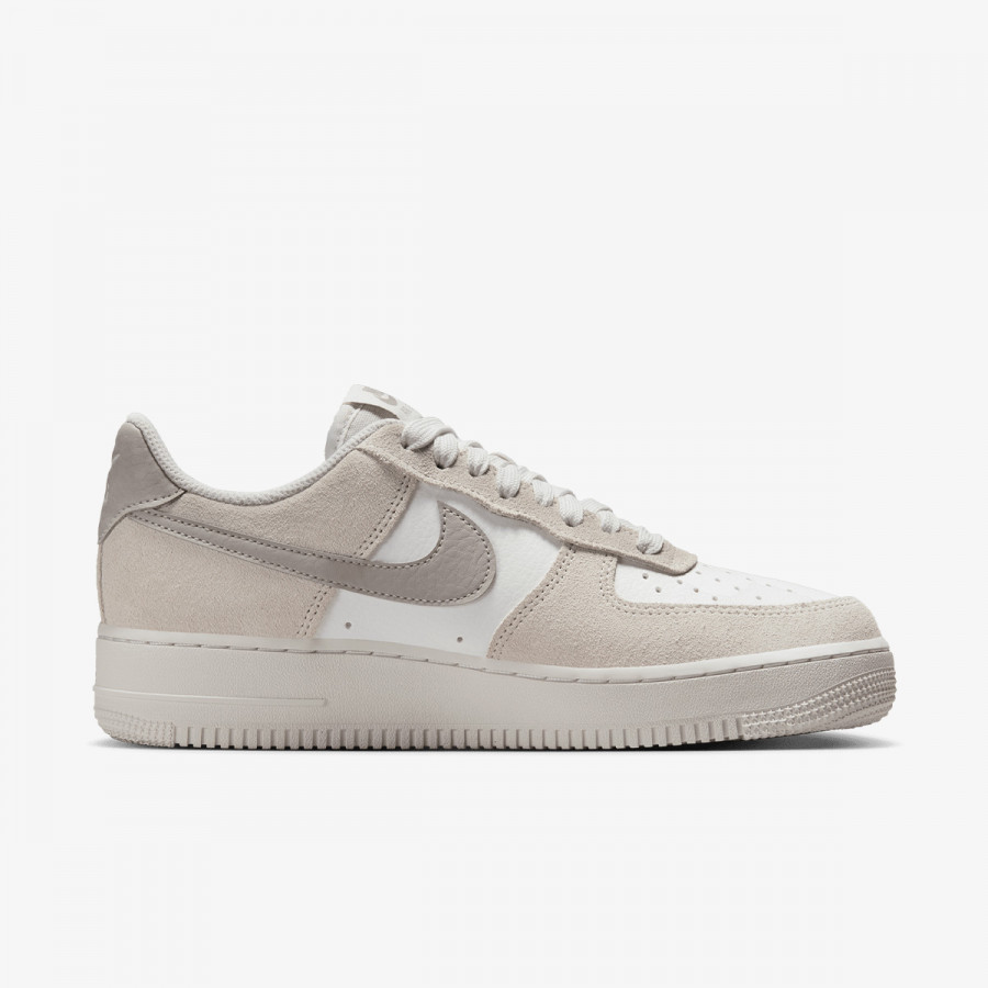 NIKE Спортни обувки W NIKE AIR FORCE 1 LO SR 