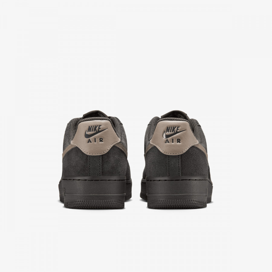 NIKE Спортни обувки W NIKE AIR FORCE 1 LO SR 