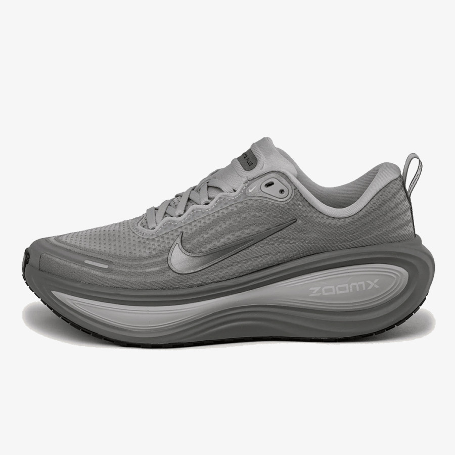 NIKE Спортни обувки NIKE VOMERO PLUS AS 