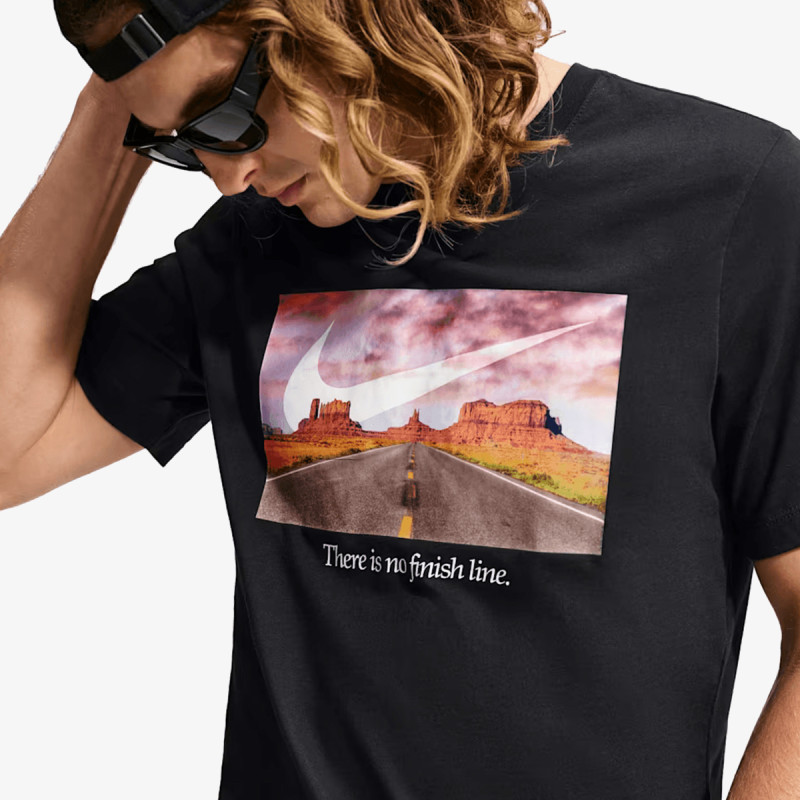 NIKE Тенискa M NSW CLUB TEE PHOTO 