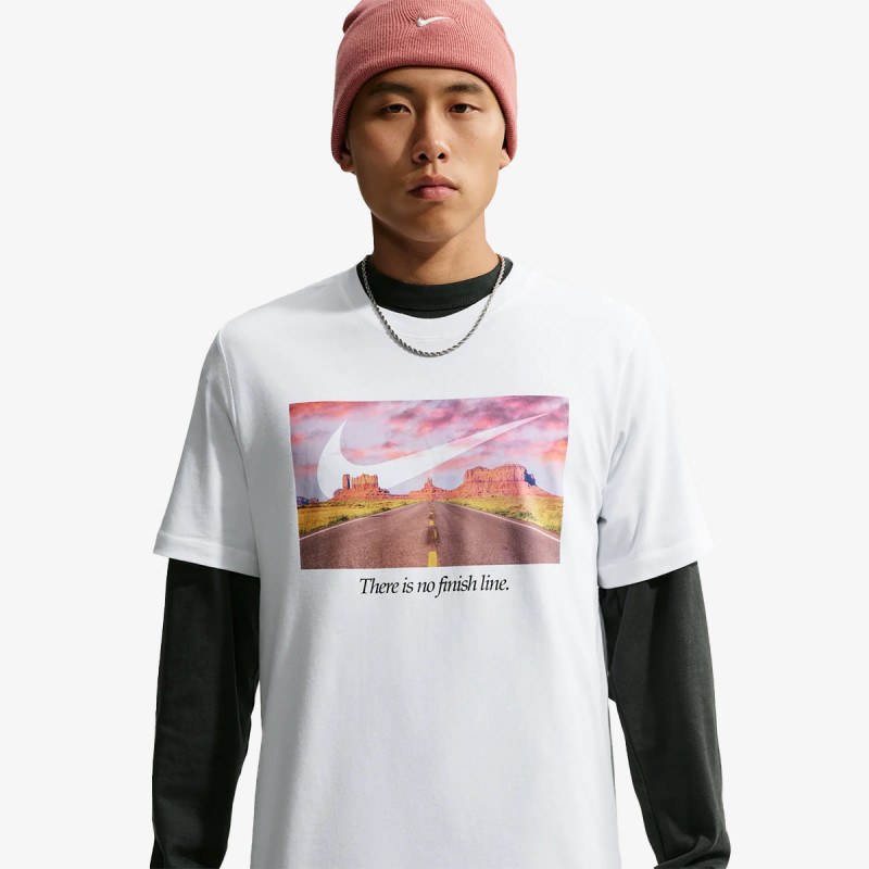 NIKE Тенискa M NSW CLUB TEE PHOTO 