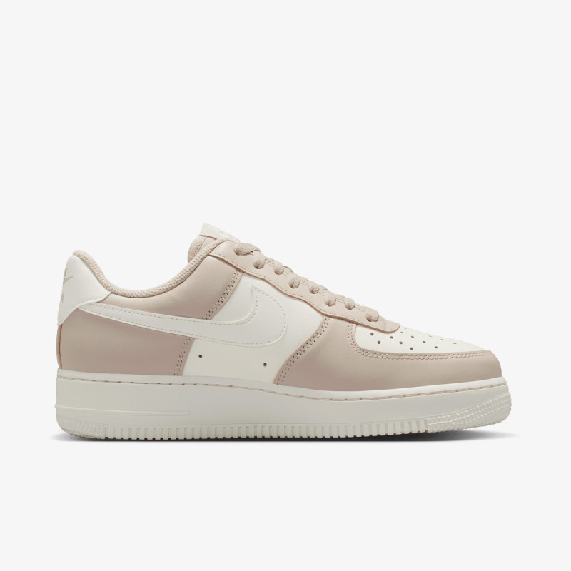 NIKE Спортни обувки W AIR FORCE 1 '07 LOW CRSNT 