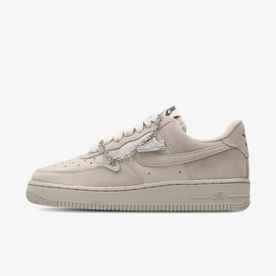 NIKE Спортни обувки WMNS AIR FORCE 1 '07 