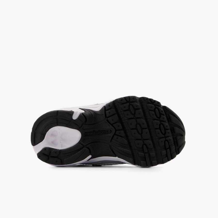 NEW BALANCE Спортни обувки K 740 