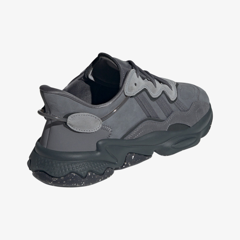 adidas Спортни обувки OZWEEGO 