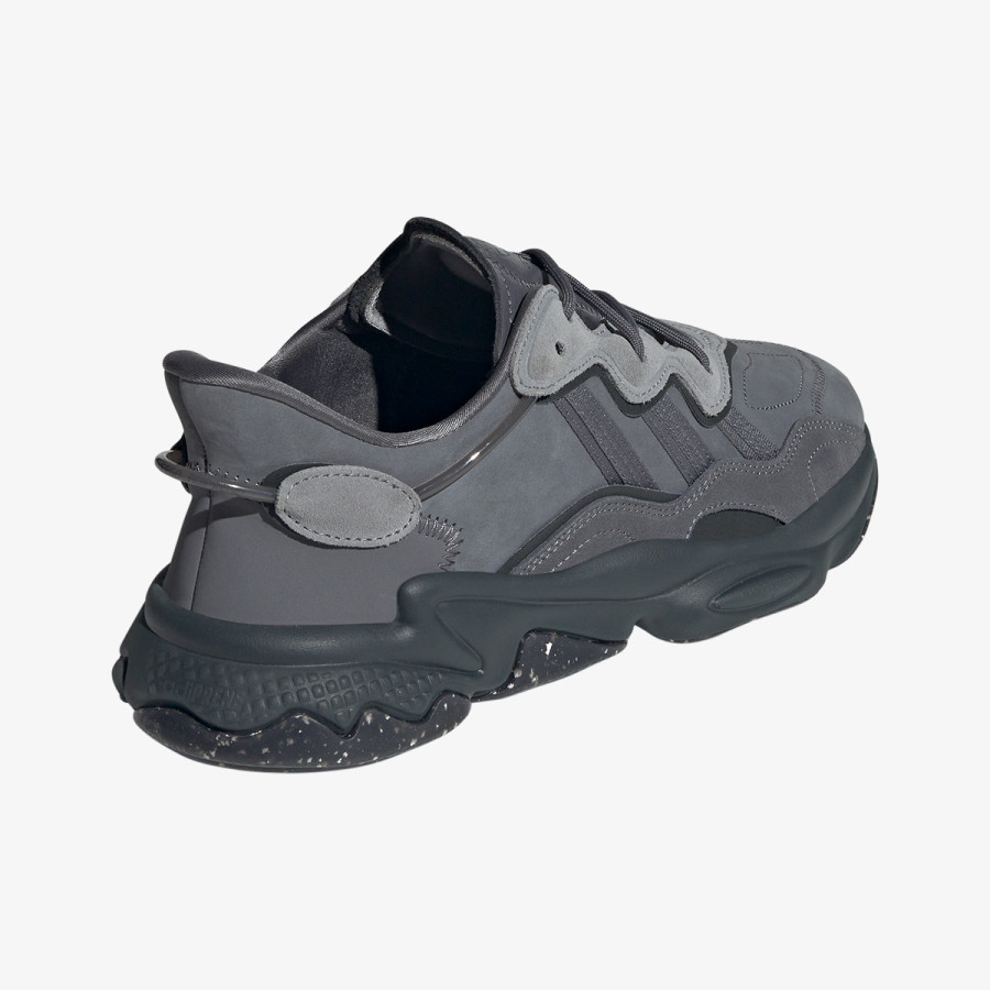 adidas Спортни обувки OZWEEGO 