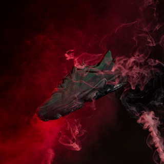adidas Спортни обувки OZWEEGO TR 