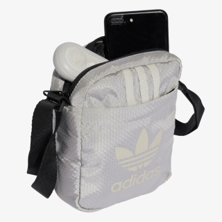 adidas Чанти Originals 
