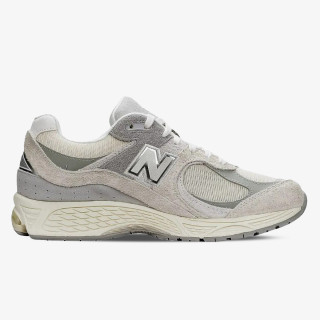 NEW BALANCE Спортни обувки NEW BALANCE - 2002 