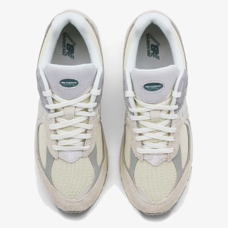 NEW BALANCE Спортни обувки 2002R 