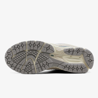 NEW BALANCE Спортни обувки 2002R 