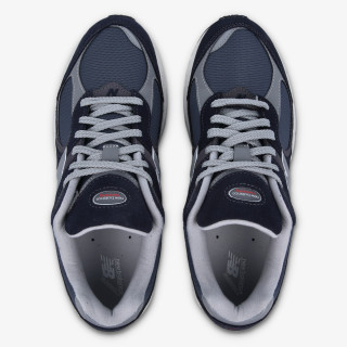 NEW BALANCE Спортни обувки NEW BALANCE - 2002 