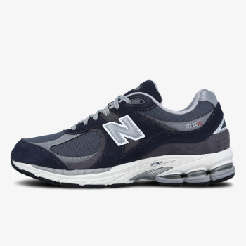 NEW BALANCE Спортни обувки NEW BALANCE - 2002 