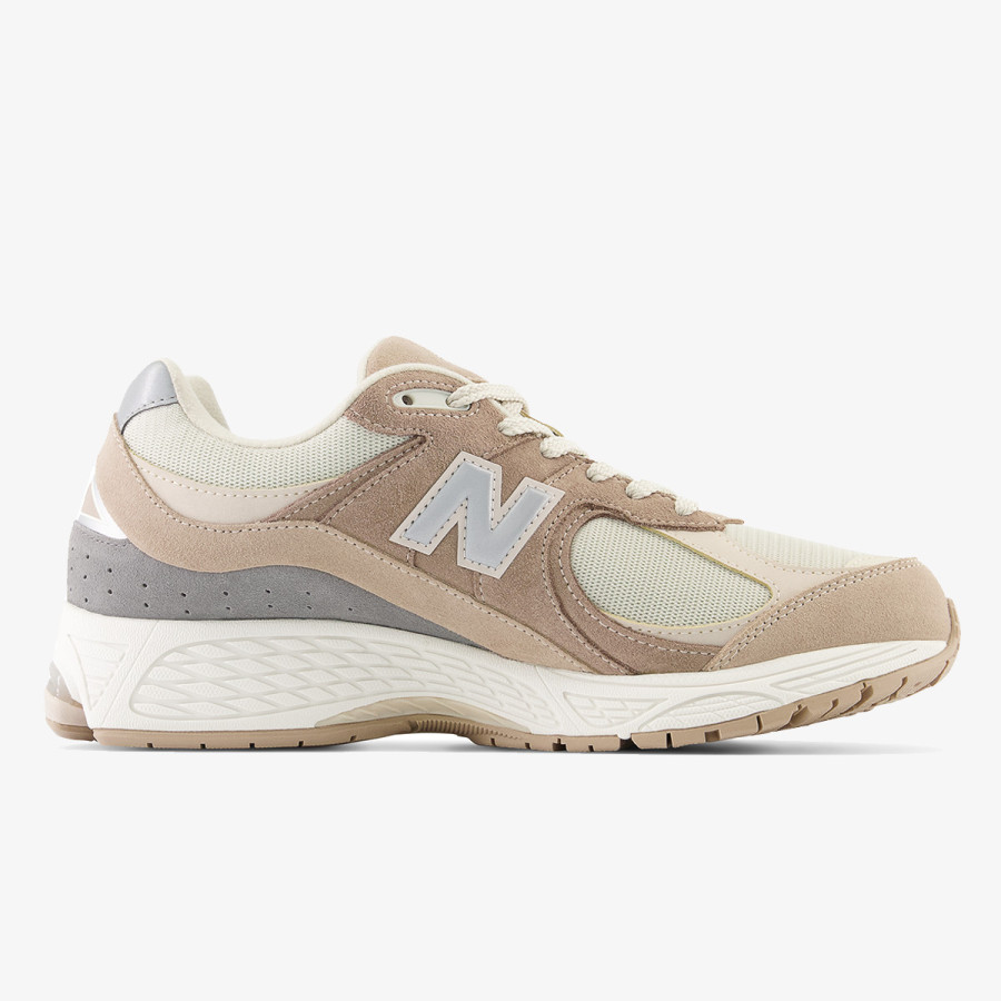 NEW BALANCE Спортни обувки NEW BALANCE - 2002 