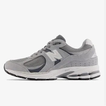 NEW BALANCE Спортни обувки NEW BALANCE - 2002 