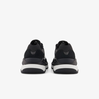 NEW BALANCE Спортни обувки 5740 
