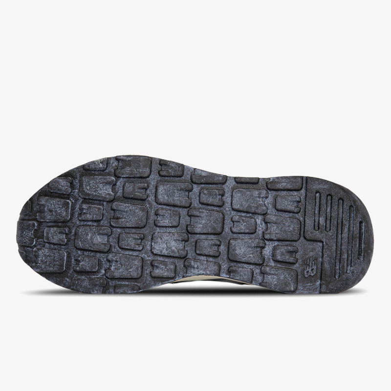 NEW BALANCE Спортни обувки M 5740 