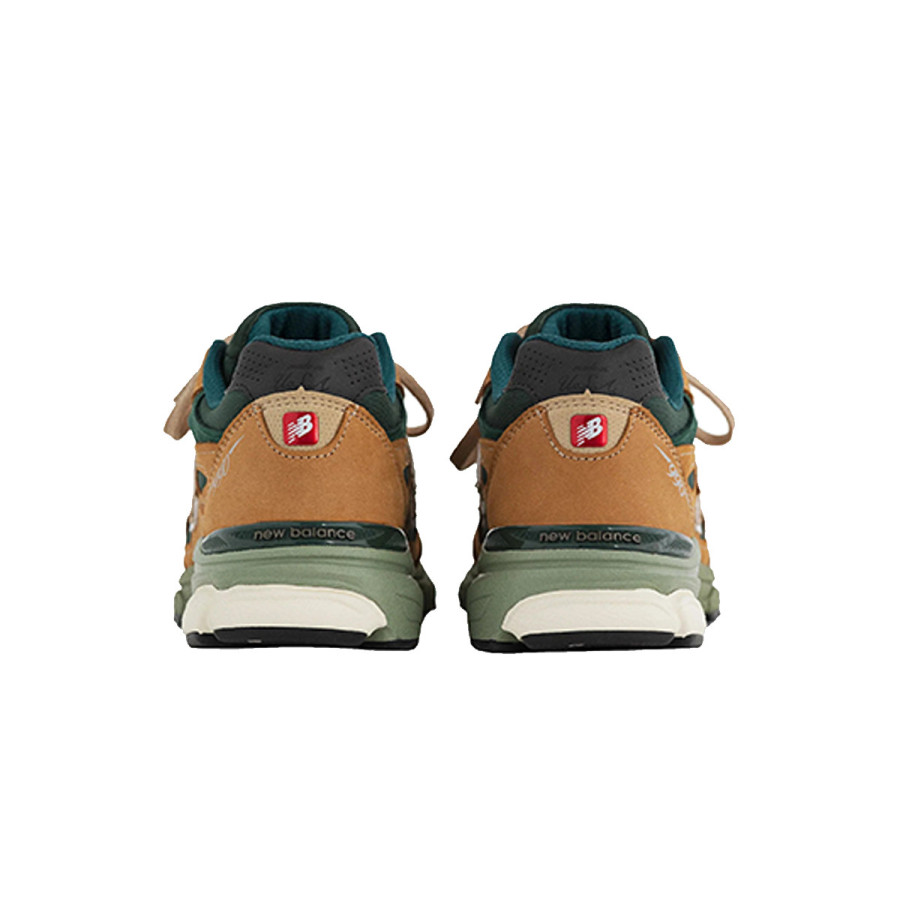 NEW BALANCE Спортни обувки NEW BALANCE - 990 