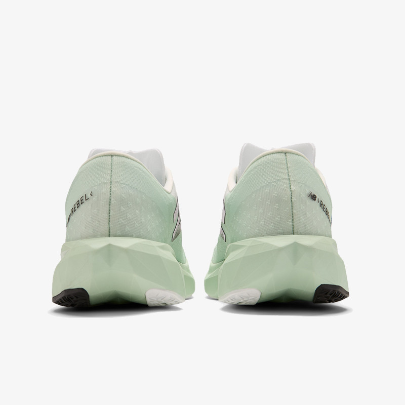 NEW BALANCE Спортни обувки M FC REBEL 