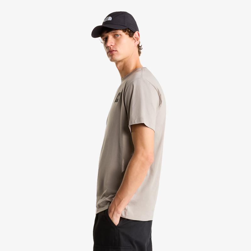 THE NORTH FACE Тенискa M EVOLUTION BOX HALF DOME REGULAR SHORT 